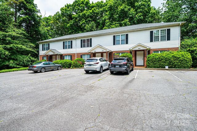 1009 22nd Street NE A-E, Hickory, NC 28601