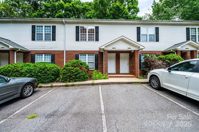 1009 22nd Street NE A-E, Hickory, NC 28601