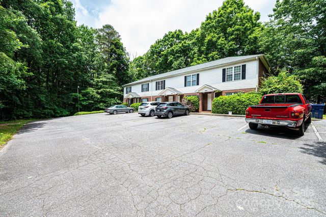 1009 22nd Street NE A-E, Hickory, NC 28601