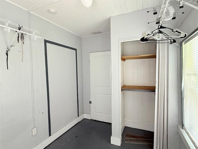 1933 47TH STREET S, St Petersburg, FL 33711