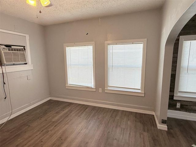 1933 47TH STREET S, St Petersburg, FL 33711