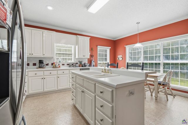 317 Hillridge Cove, Lizella, GA 31052