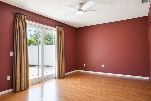 10415 Charleston, Riverside, CA 92503