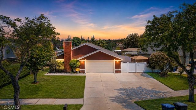 10415 Charleston, Riverside, CA 92503