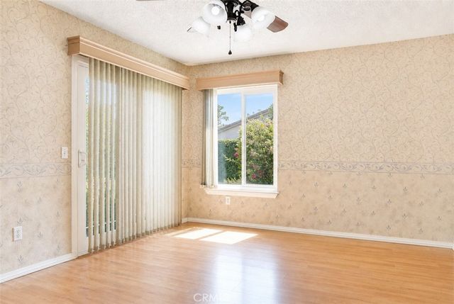 10415 Charleston, Riverside, CA 92503