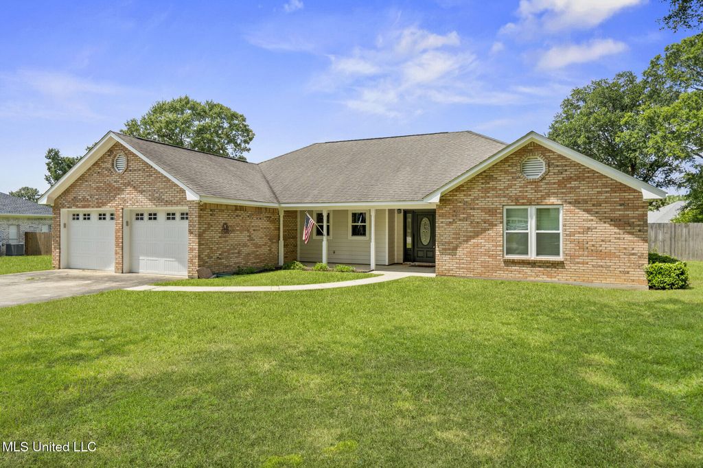 16277 Mayhaw Drive, Biloxi, MS 39532