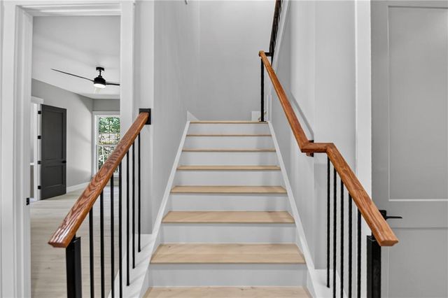5572 Lilburn Stone Mountain Road, Stone Mountain, GA 30087