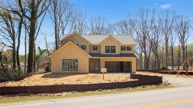 5572 Lilburn Stone Mountain Road, Stone Mountain, GA 30087