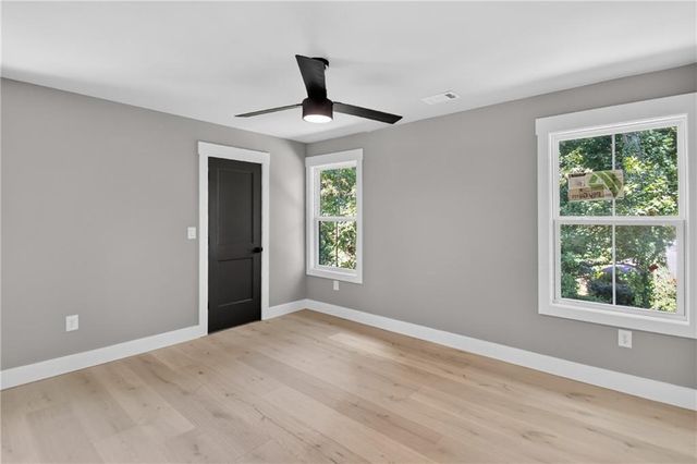 5572 Lilburn Stone Mountain Road, Stone Mountain, GA 30087