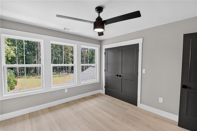 5572 Lilburn Stone Mountain Road, Stone Mountain, GA 30087