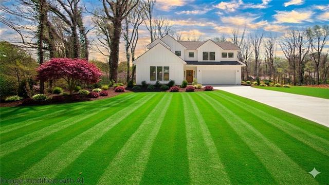 5572 Lilburn Stone Mountain Road, Stone Mountain, GA 30087