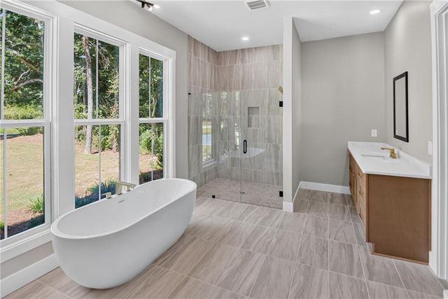 5572 Lilburn Stone Mountain Road, Stone Mountain, GA 30087