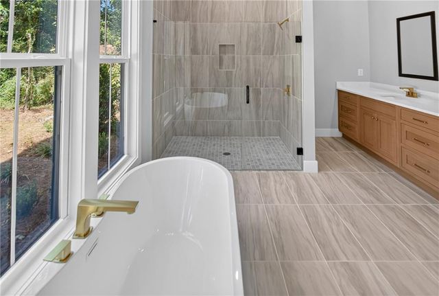 5572 Lilburn Stone Mountain Road, Stone Mountain, GA 30087