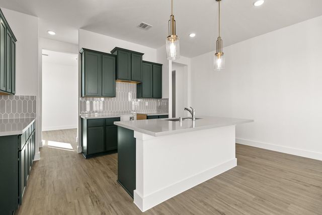 21215 Iberian Magpie Trail, Tomball, TX 77377