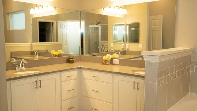 1109 MONTGOMERY, Polk City, FL 33868