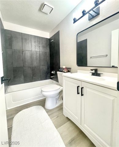 5250 Mission Carmel Lane 204, Las Vegas, NV 89107