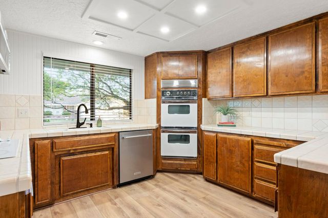 2965 Marco Way, Carmichael, CA 95608