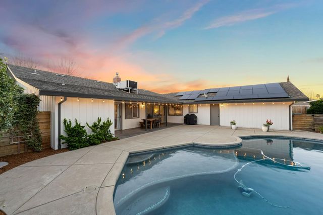 2965 Marco Way, Carmichael, CA 95608