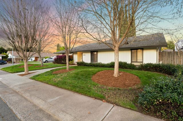 2965 Marco Way, Carmichael, CA 95608