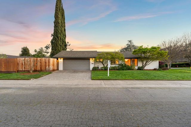 2965 Marco Way, Carmichael, CA 95608