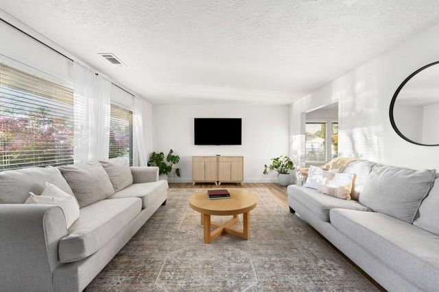 2965 Marco Way, Carmichael, CA 95608