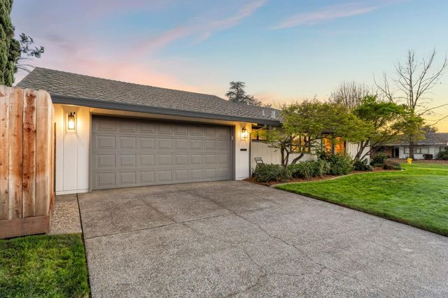 2965 Marco Way, Carmichael, CA 95608