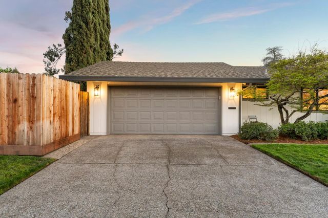 2965 Marco Way, Carmichael, CA 95608