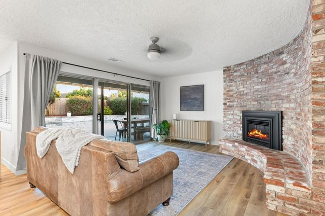 2965 Marco Way, Carmichael, CA 95608