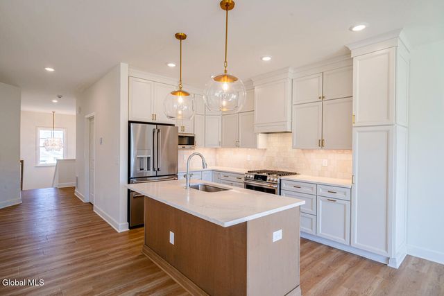 93 Reed's Hollow, Saratoga, NY 12866