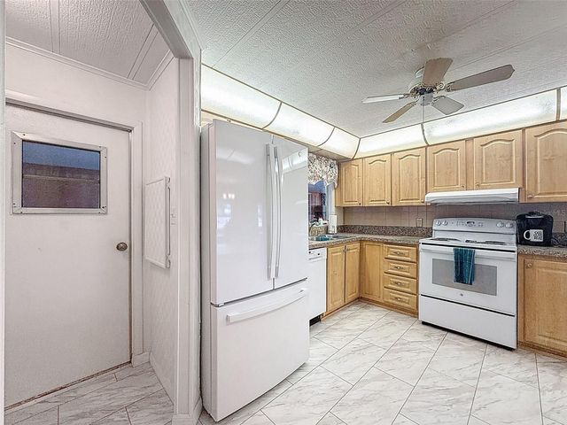 14456 BROOKRIDGE BOULEVARD, Brooksville, FL 34613