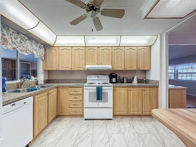 14456 BROOKRIDGE BOULEVARD, Brooksville, FL 34613