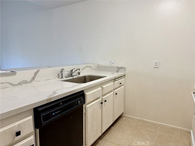 7640 Oso Avenue 316, Winnetka, CA 91306