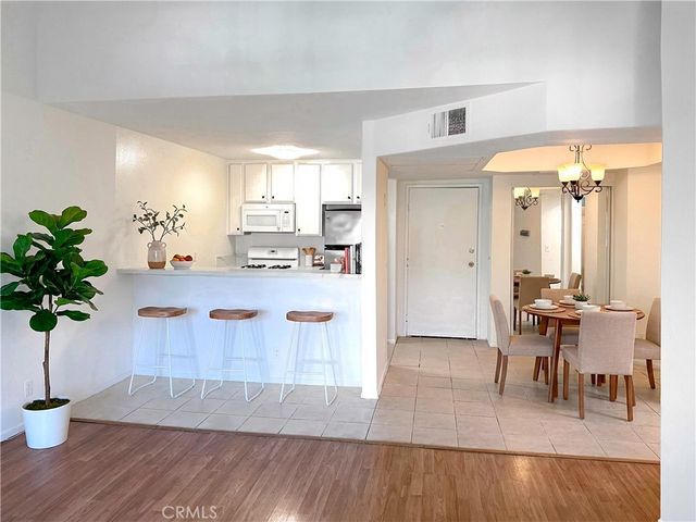 7640 Oso Avenue 316, Winnetka, CA 91306