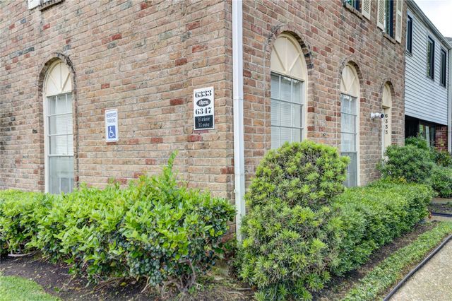 6337 Briar Rose Drive 145, Houston, TX 77057