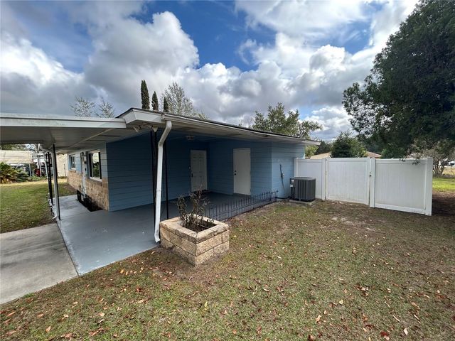 21570 SW RAINTREE STREETS, Dunnellon, FL 34431