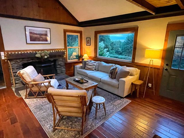 71 Woods Road, Dummerston, VT 05346