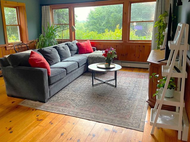 71 Woods Road, Dummerston, VT 05346