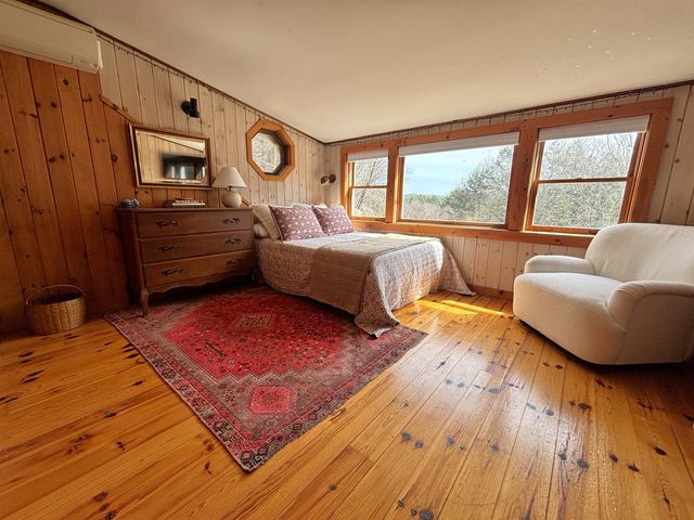 71 Woods Road, Dummerston, VT 05346