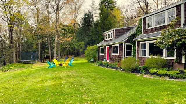 71 Woods Road, Dummerston, VT 05346