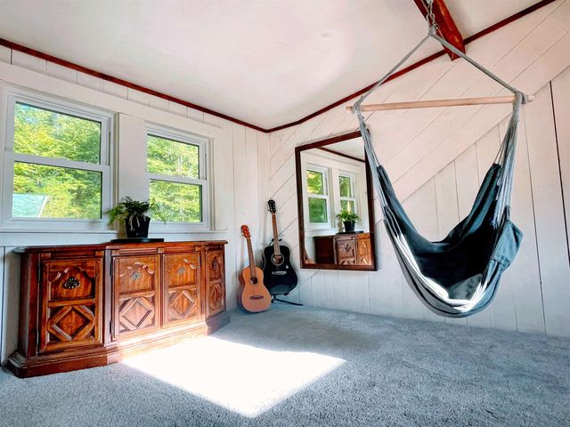 71 Woods Road, Dummerston, VT 05346