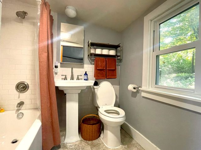 71 Woods Road, Dummerston, VT 05346