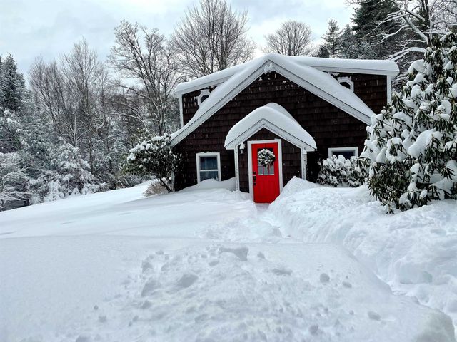 71 Woods Road, Dummerston, VT 05346