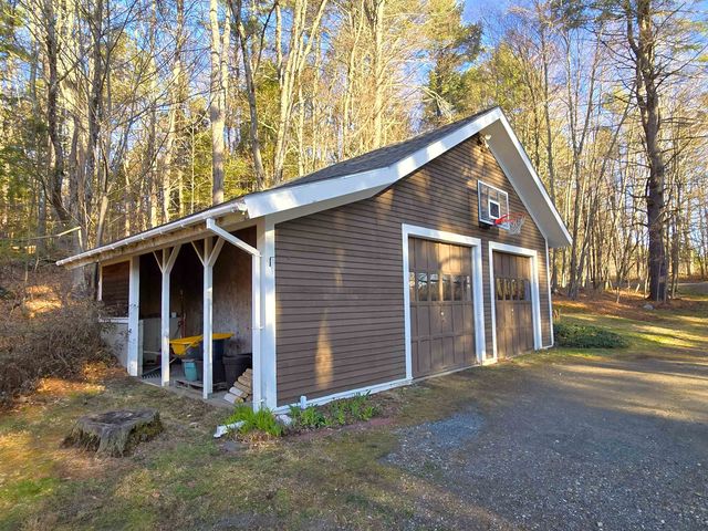 71 Woods Road, Dummerston, VT 05346