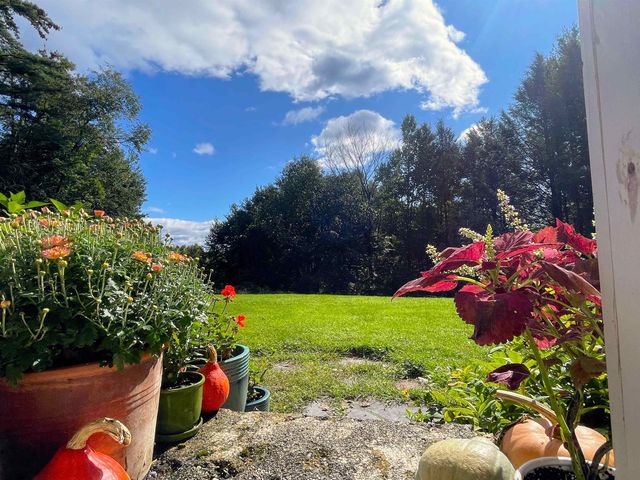 71 Woods Road, Dummerston, VT 05346