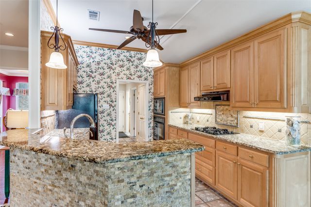 4408 Brampton Court, Fort Worth, TX 76116