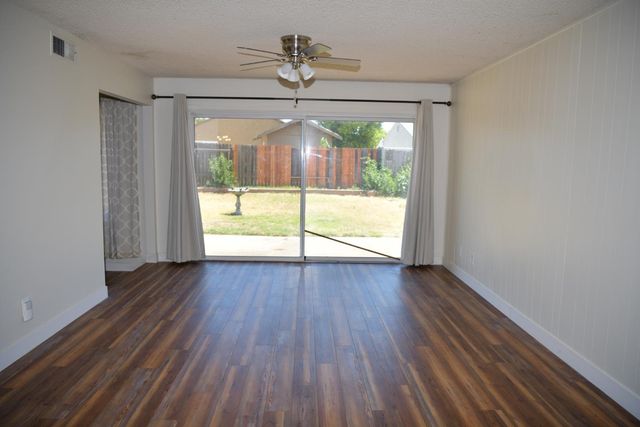 6741 50th St, Sacramento, CA 95823