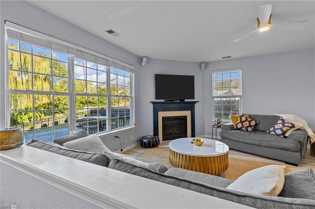 5528 Samuelson CT, Virginia Beach, VA 23464