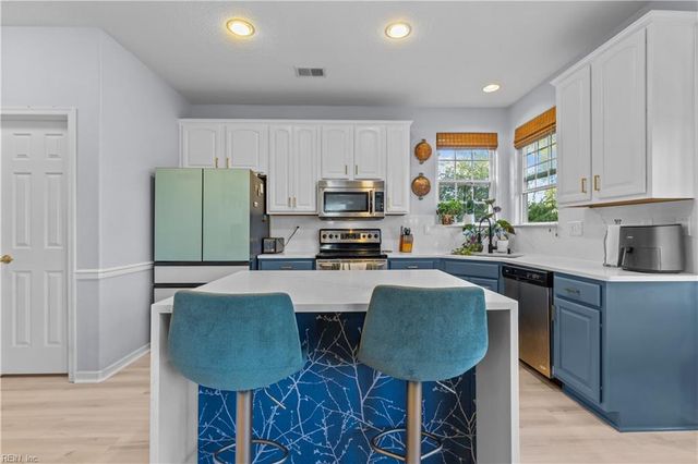 5528 Samuelson CT, Virginia Beach, VA 23464