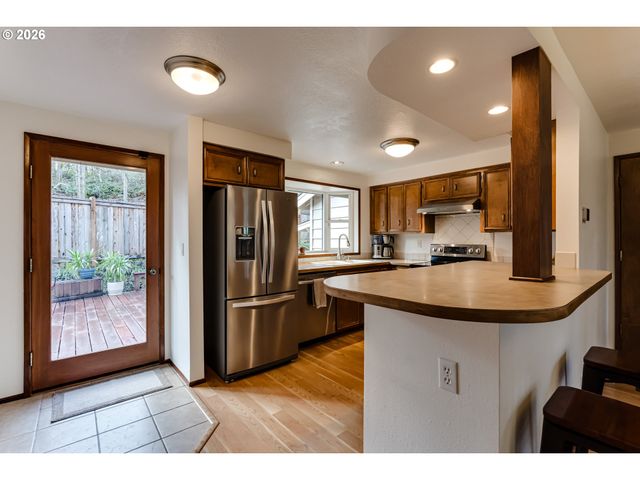 3320 VIDERA Dr, Eugene, OR 97405