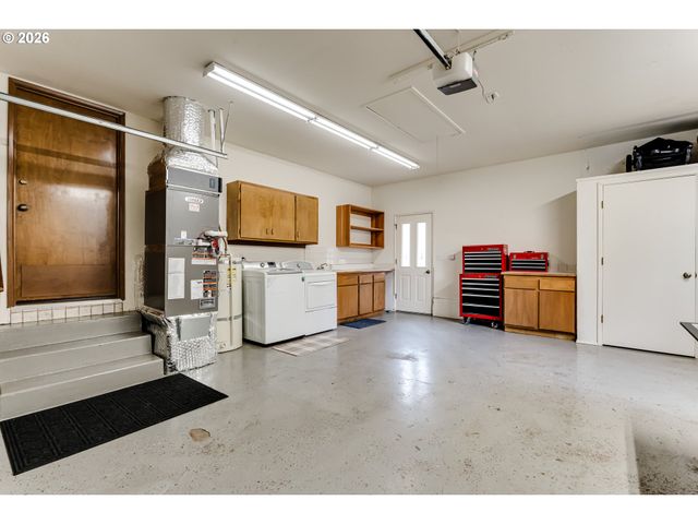 3320 VIDERA Dr, Eugene, OR 97405